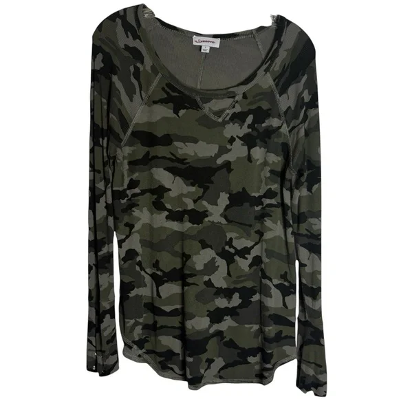 EVEREVE Camo Long Sleeve Thermal Top Sophie Snap Cuff Tee Size Small -- STAPLE - Picture 8 of 9